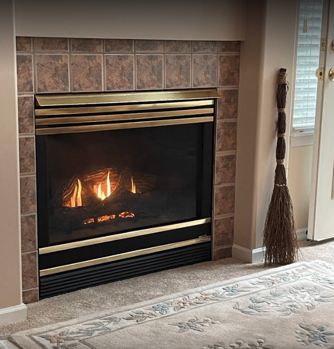 Lindemann Review Slider Image